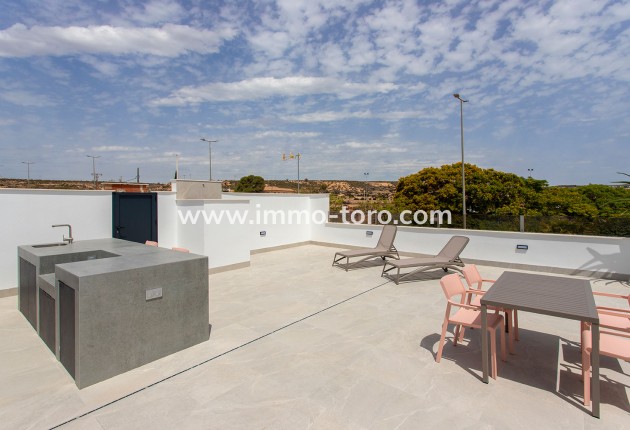 New Build - Detached house / Townhouse - Sucina