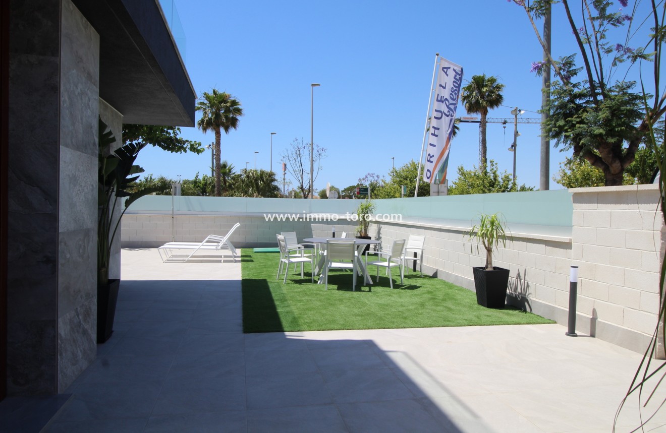 Nueva construcción  - Villa / Chalet - Pilar de la Horadada