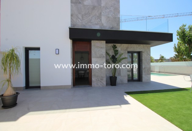 Nueva construcción  - Villa / Chalet - Pilar de la Horadada