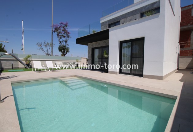 Nueva construcción  - Villa / Chalet - Pilar de la Horadada