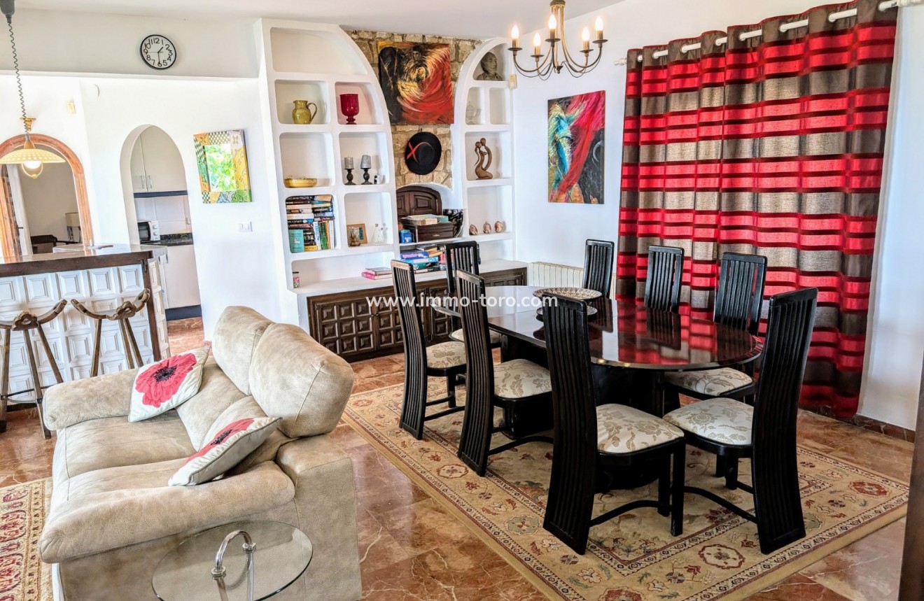 Resale - Villa - Moraira - Benimeit