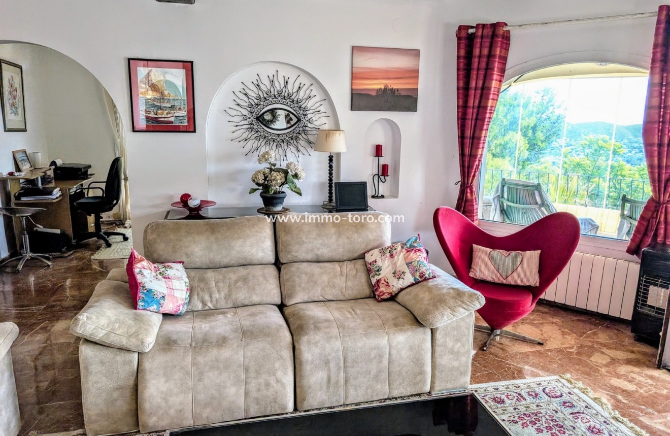 Resale - Villa - Moraira - Benimeit