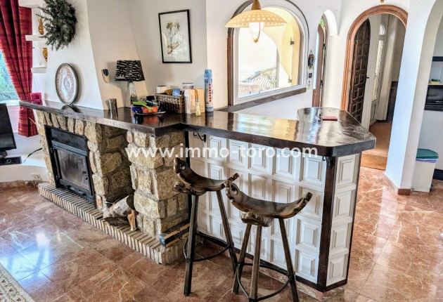 Resale - Villa - Moraira - Benimeit