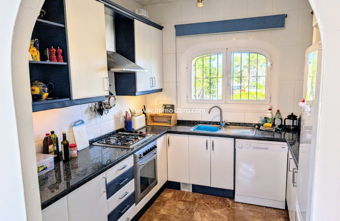 Resale - Villa - Moraira - Benimeit