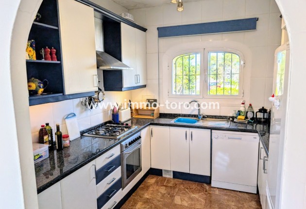 Resale - Villa - Moraira - Benimeit