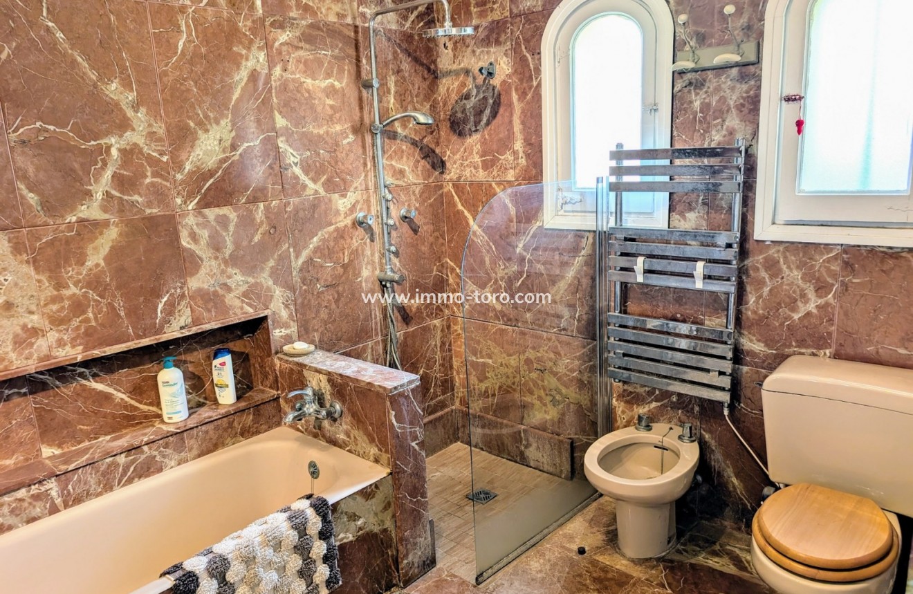 Resale - Villa - Moraira - Benimeit