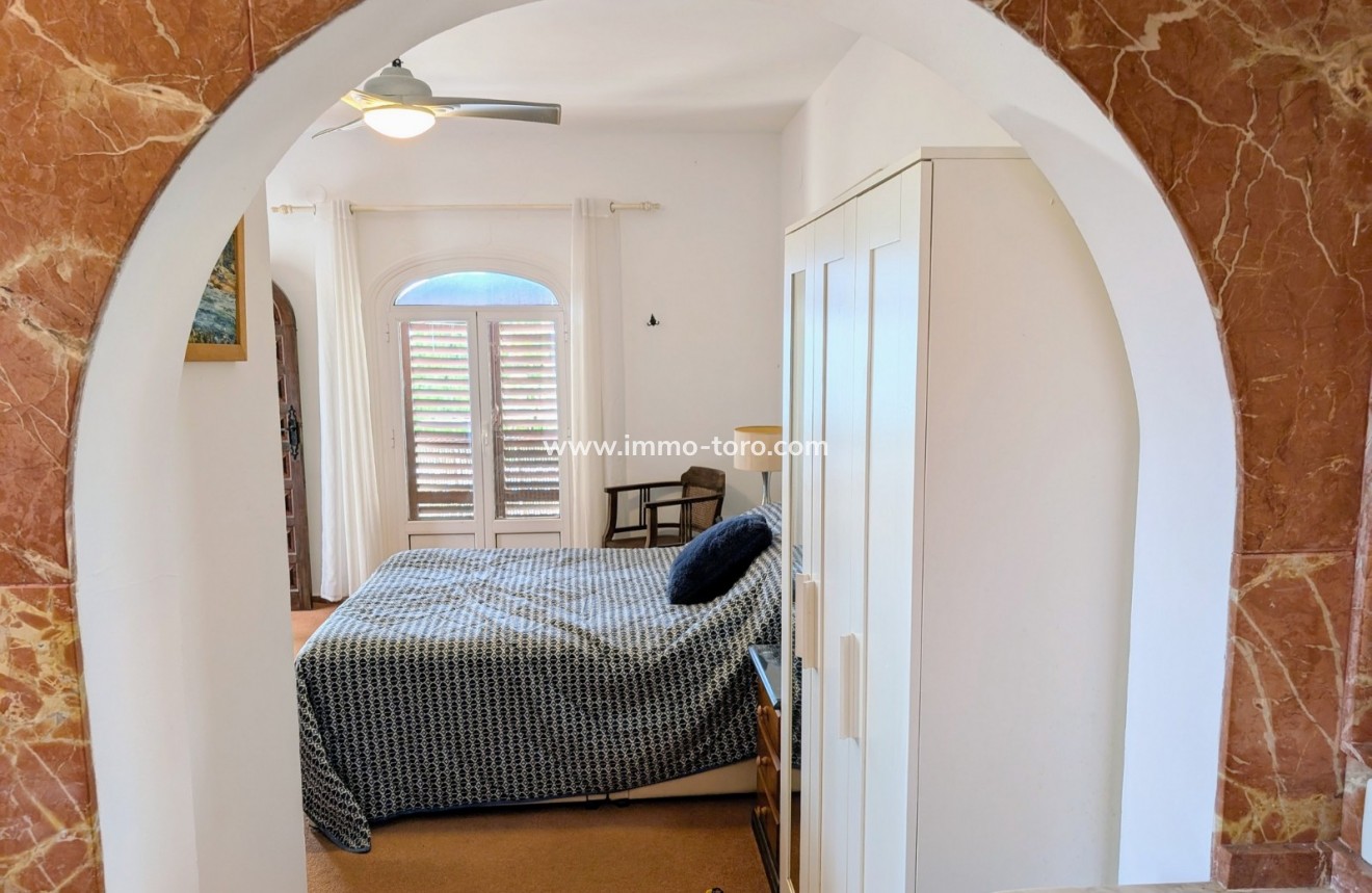 Resale - Villa - Moraira - Benimeit