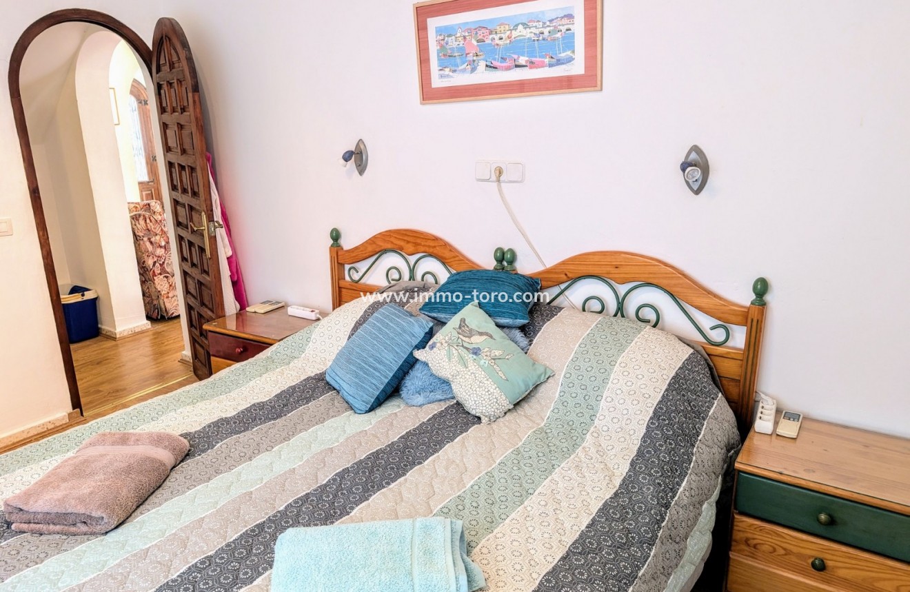 Resale - Villa - Moraira - Benimeit