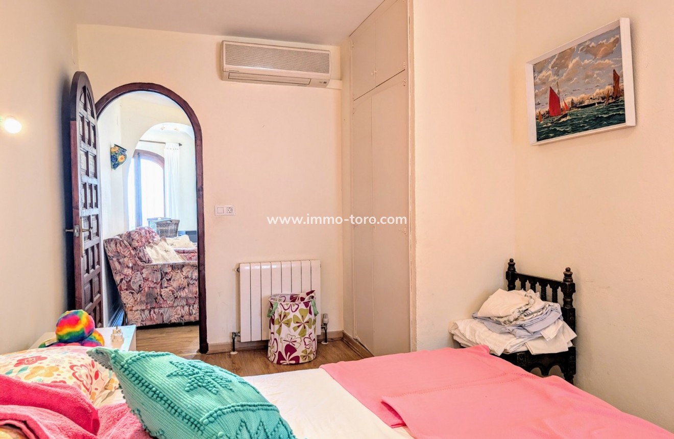 Resale - Villa - Moraira - Benimeit