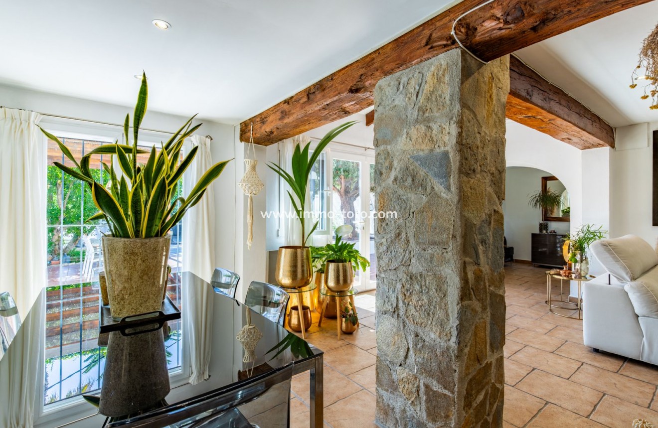 Resale - Villa - Benissa - Baladrar