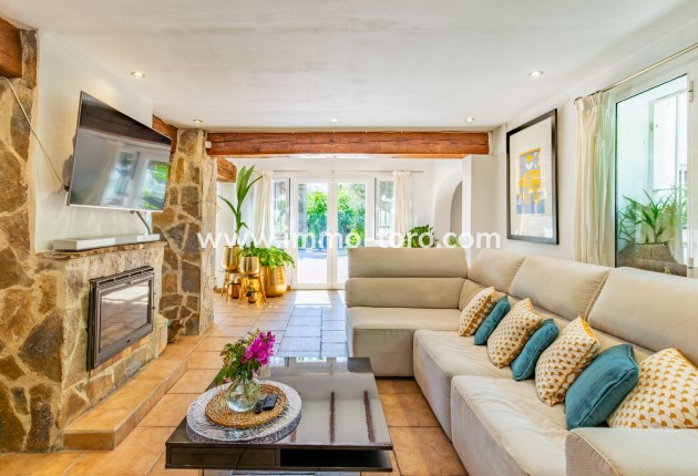 Resale - Villa - Benissa - Baladrar