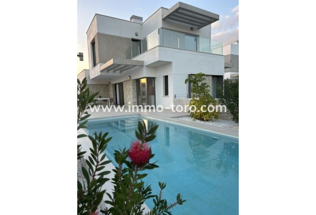 Nueva construcción  - Villa / Chalet - Finestrat