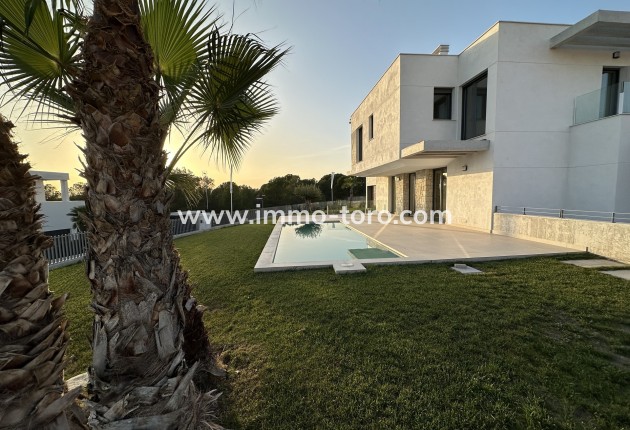 Nueva construcción  - Villa / Chalet - Finestrat