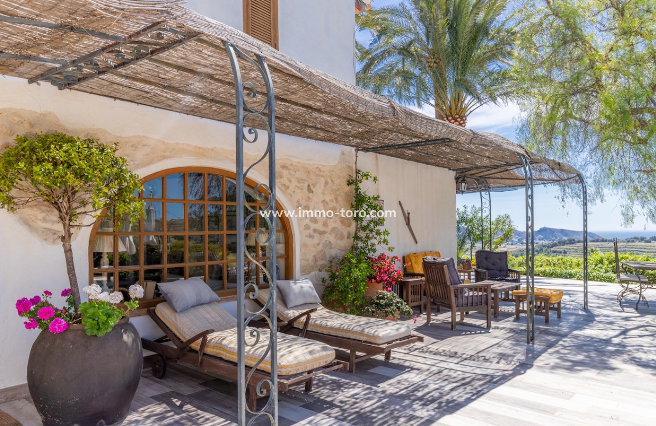 Resale - Villa - Teulada - Campo