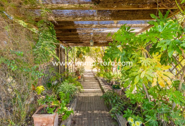 Resale - Villa - Teulada - Campo