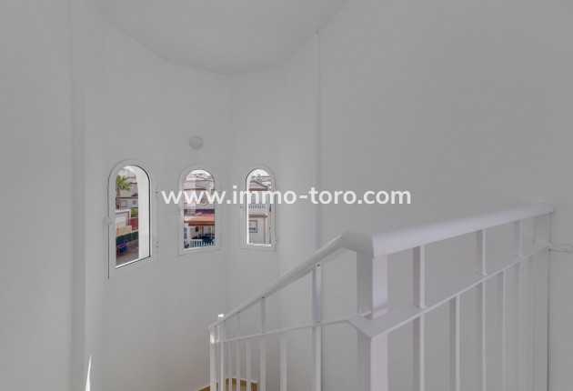 Nueva construcción  - Villa / Chalet - San Fulgencio - El Oasis