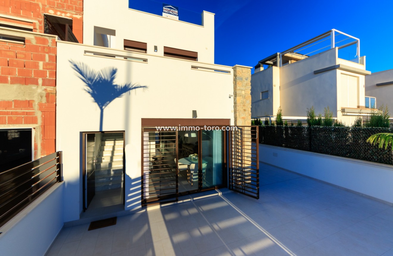 Nueva construcción  - Adosado - Pilar de la Horadada