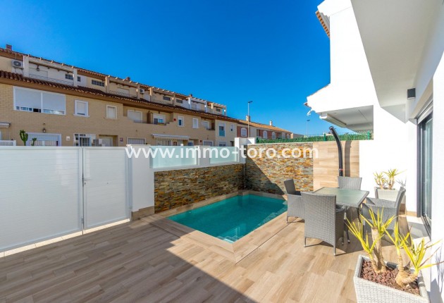 Nouvelle construction - Villa - San Pedro del Pinatar - Polideportivo