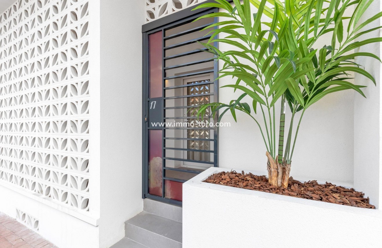 Nieuwbouw -  - Torrevieja - Playa Los Naufragos