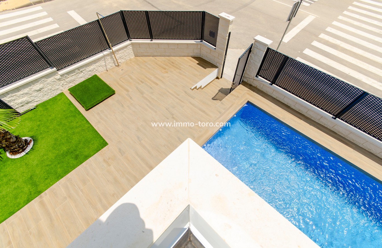 Nueva construcción  - Villa / Chalet - Orihuela