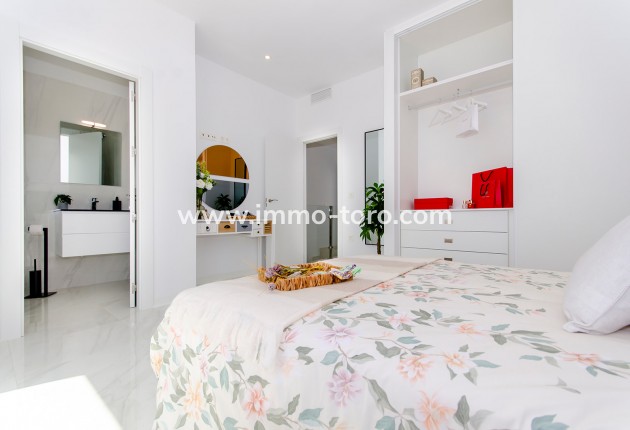 Nueva construcción  - Villa / Chalet - Orihuela