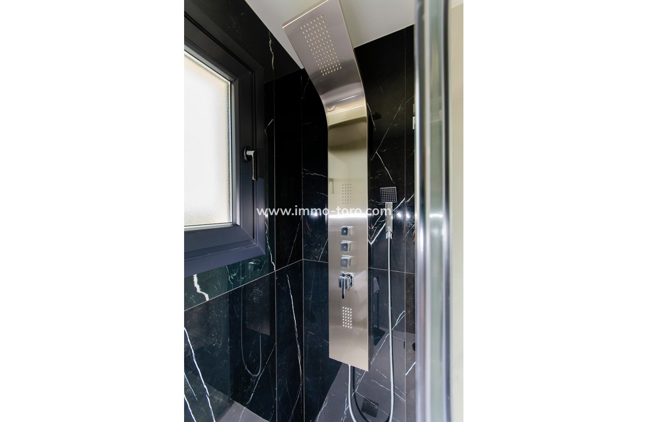 Nueva construcción  - Villa / Chalet - Orihuela