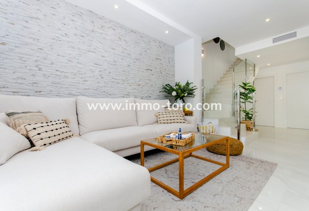 Nueva construcción  - Villa / Chalet - Orihuela