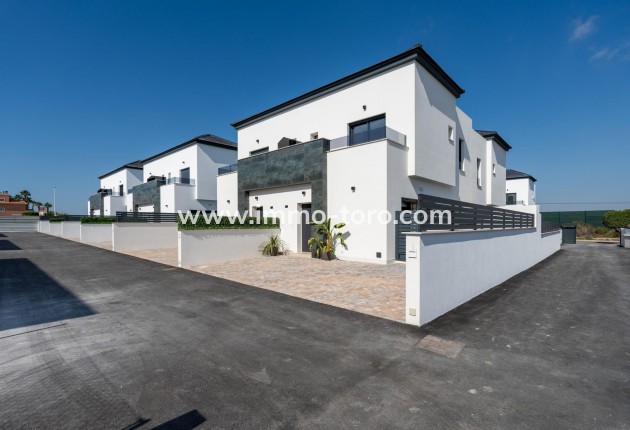 New Build - Detached house / Townhouse - Gran Alacant