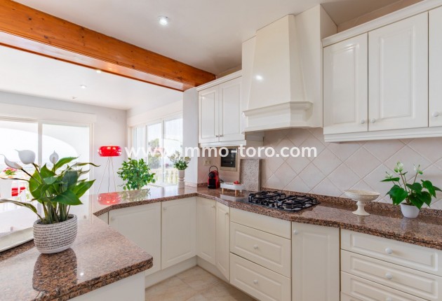 Resale - Villa - Moraira - Benimeit