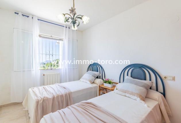 Resale - Villa - Moraira - Benimeit