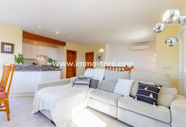 Resale - Villa - Moraira - Benimeit