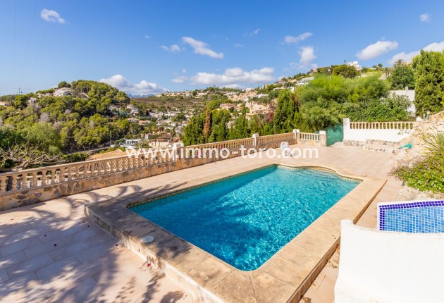 Resale - Villa - Moraira - Benimeit