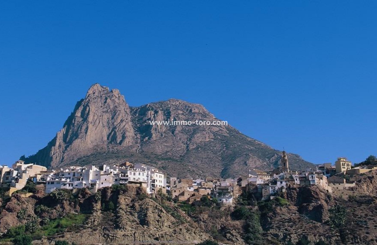 Nueva construcción  - Villa / Chalet - Finestrat - Sierra Cortina