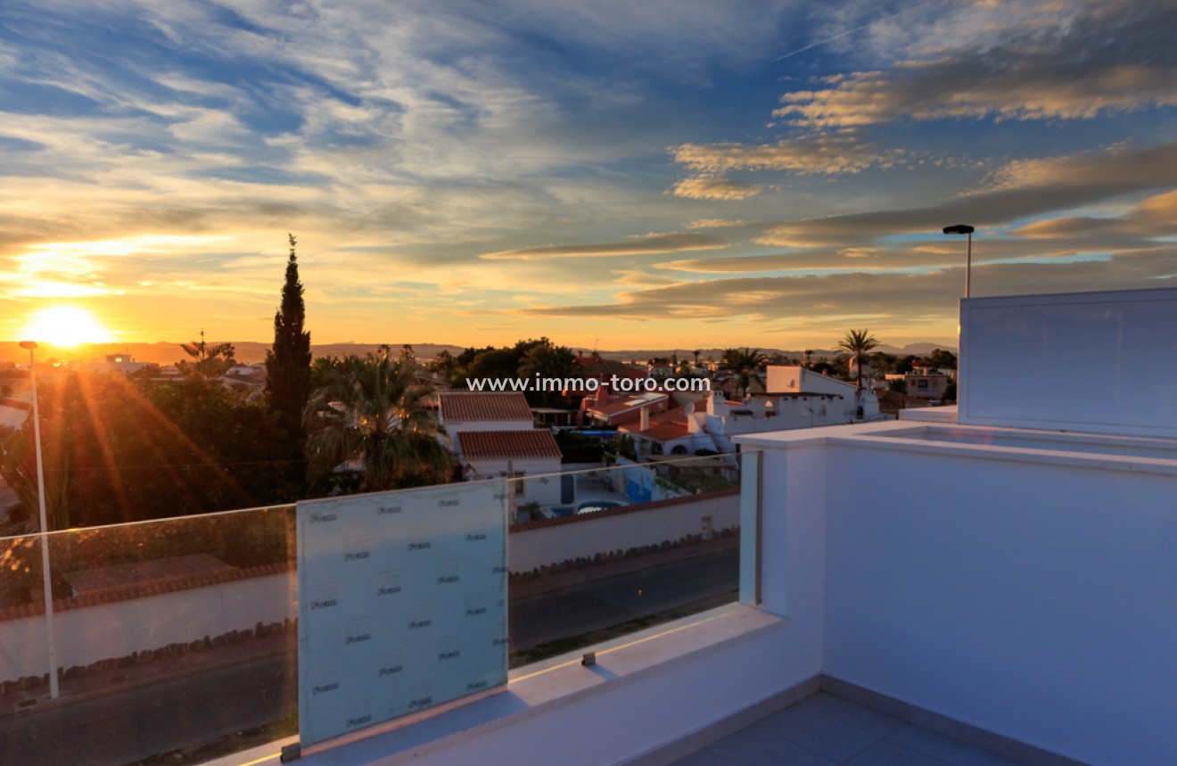 Nueva construcción  - Adosado - Pilar de la Horadada