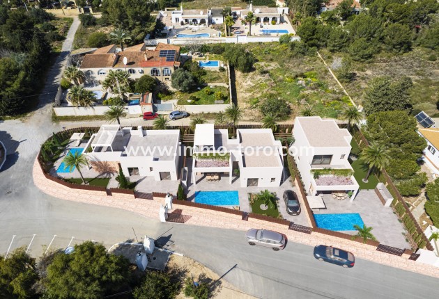 Nueva construcción  - Villa / Chalet - Orihuela - Orihuela Costa