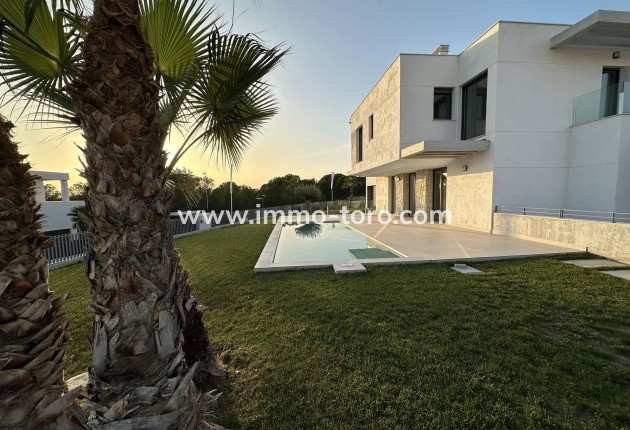 Nueva construcción  - Villa / Chalet - Finestrat