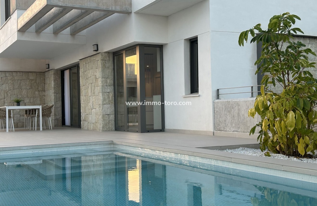 Nueva construcción  - Villa / Chalet - Finestrat