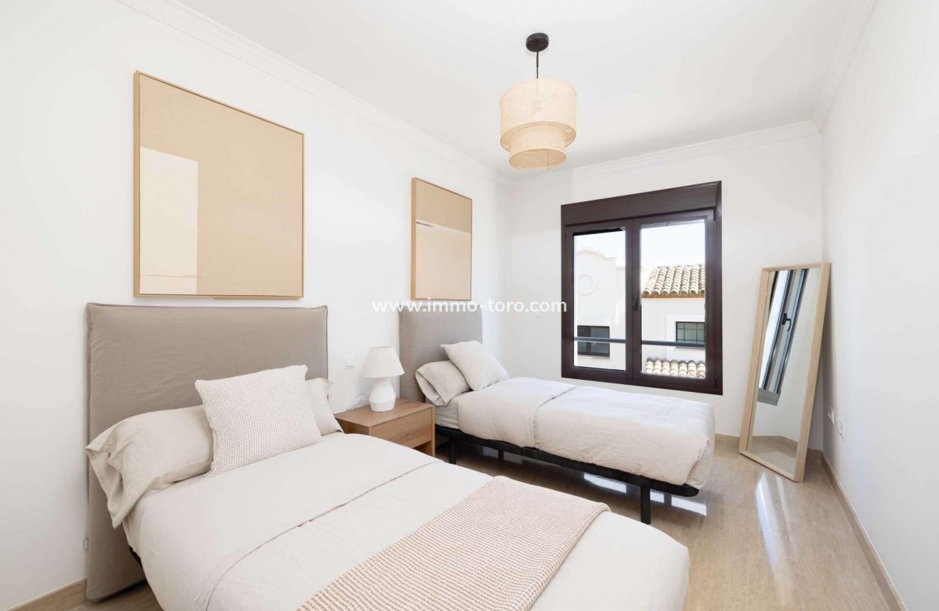 Nueva construcción  - Villa / Chalet - Estepona - Azata Golf