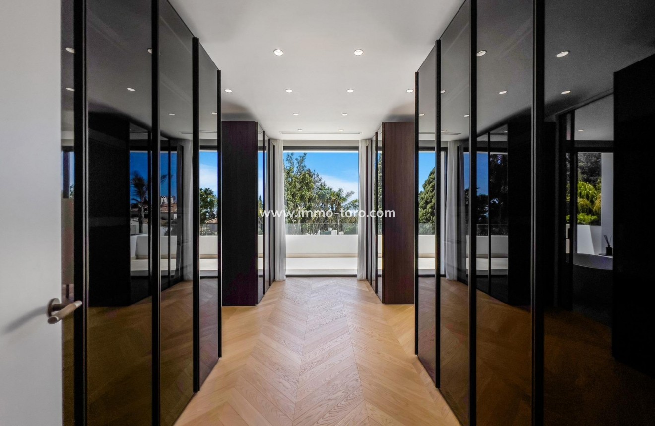 New Build - Villa - Marbella - Lomas De Marbella Club