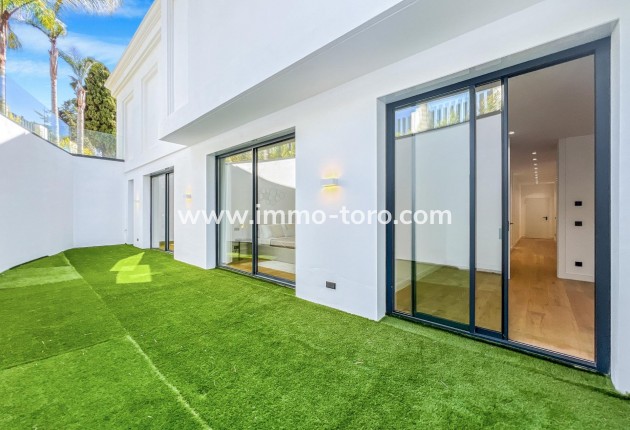 New Build - Villa - Marbella - Lomas De Marbella Club