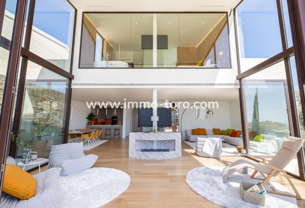 New Build - Detached house / Townhouse - Fuengirola - Higueron