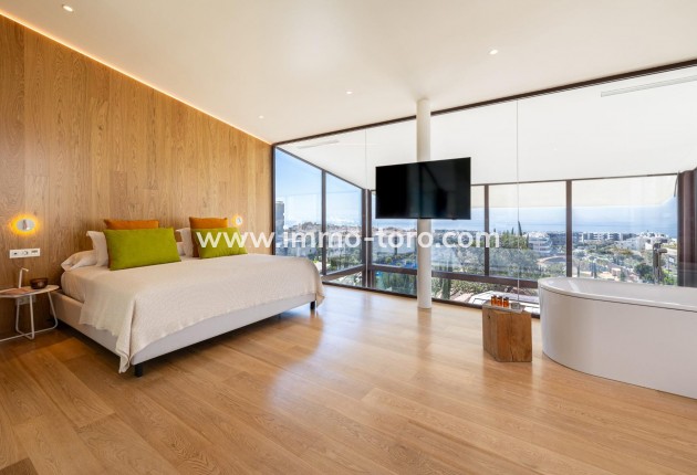 New Build - Detached house / Townhouse - Fuengirola - Higueron