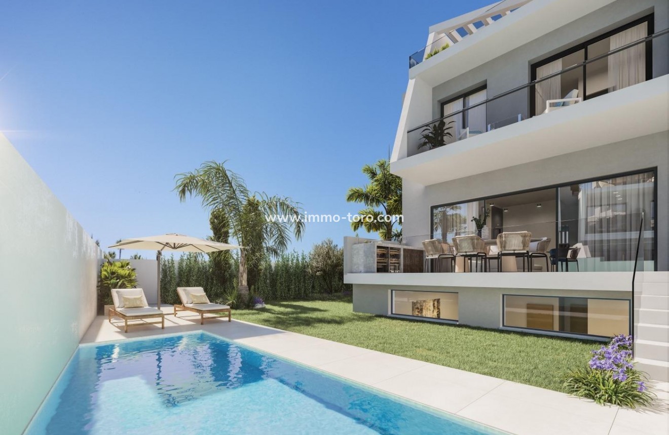 Nieuwbouw - Geschakelde woning - Estepona - Los Flamingos