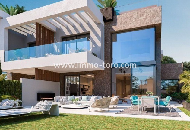 New Build - Detached house / Townhouse - Marbella - Rio Real Golf