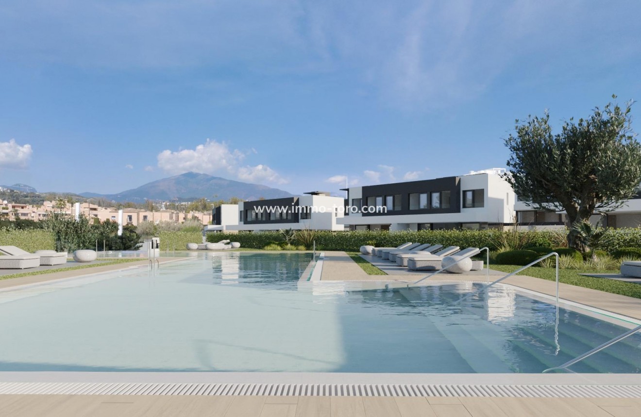 Nieuwbouw - Geschakelde woning - Estepona - Atalaya Golf