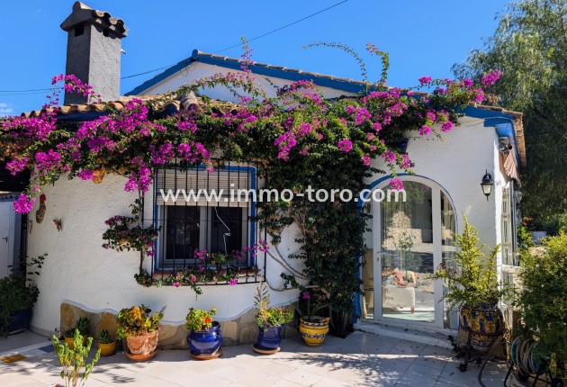 Venta - Villa / Chalet - Benitachell