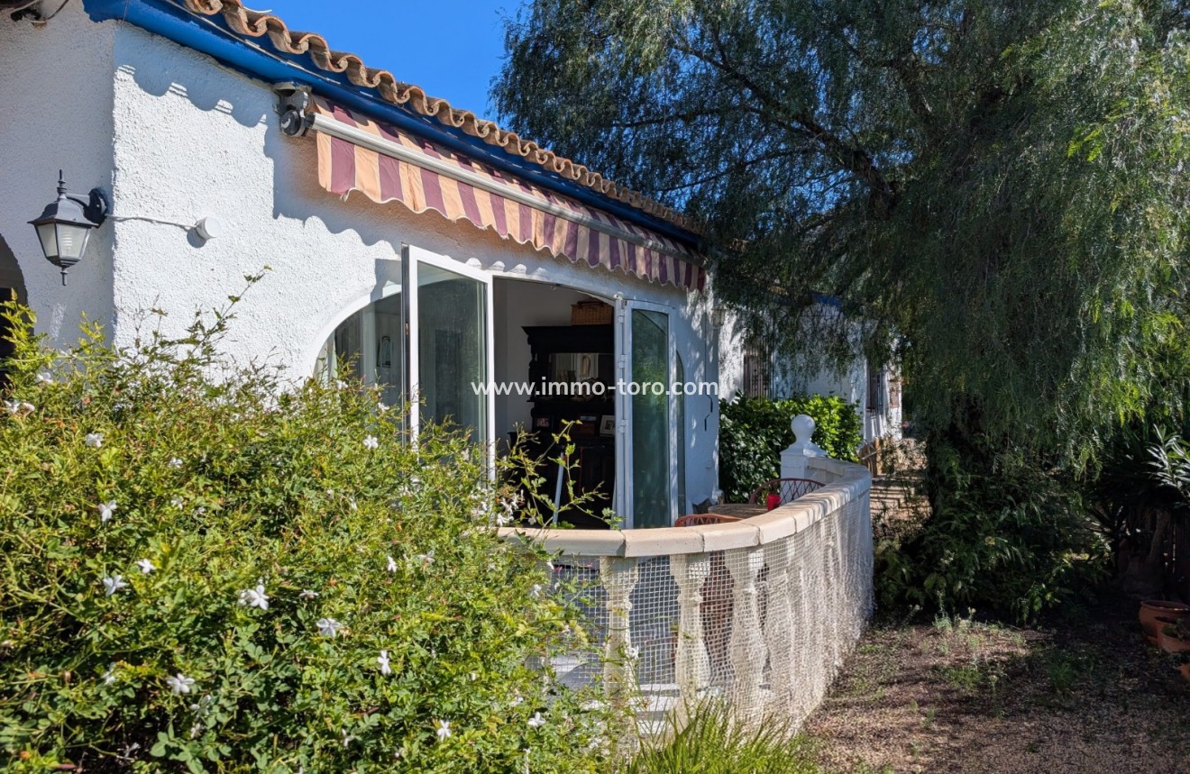 Venta - Villa / Chalet - Benitachell