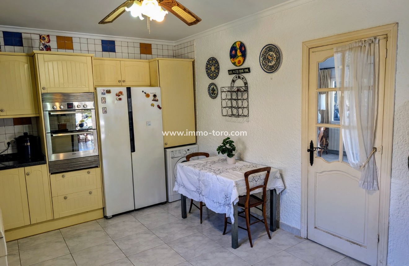 Venta - Villa / Chalet - Benitachell