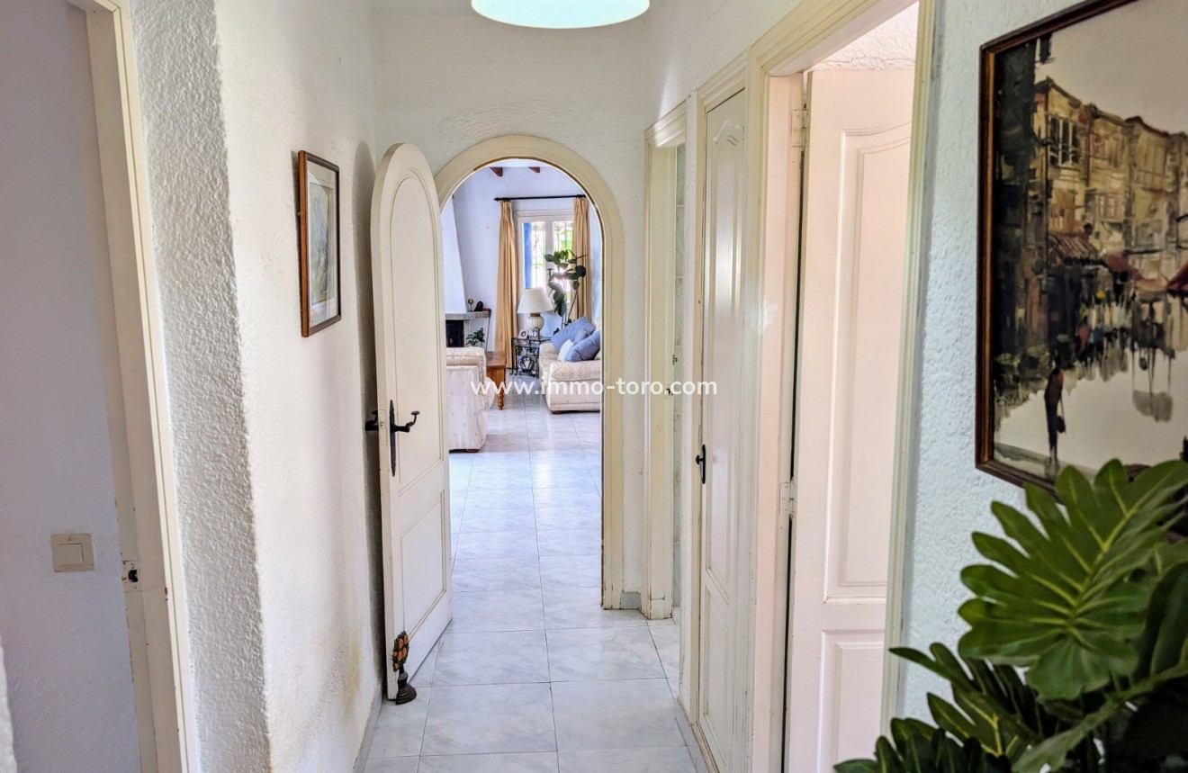 Venta - Villa / Chalet - Benitachell