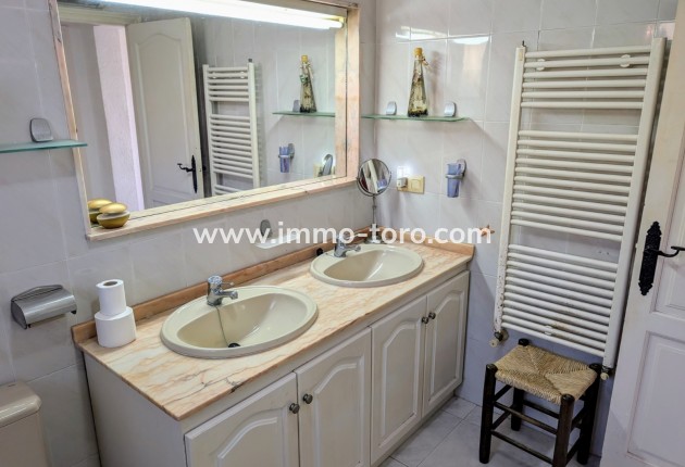 Venta - Villa / Chalet - Benitachell